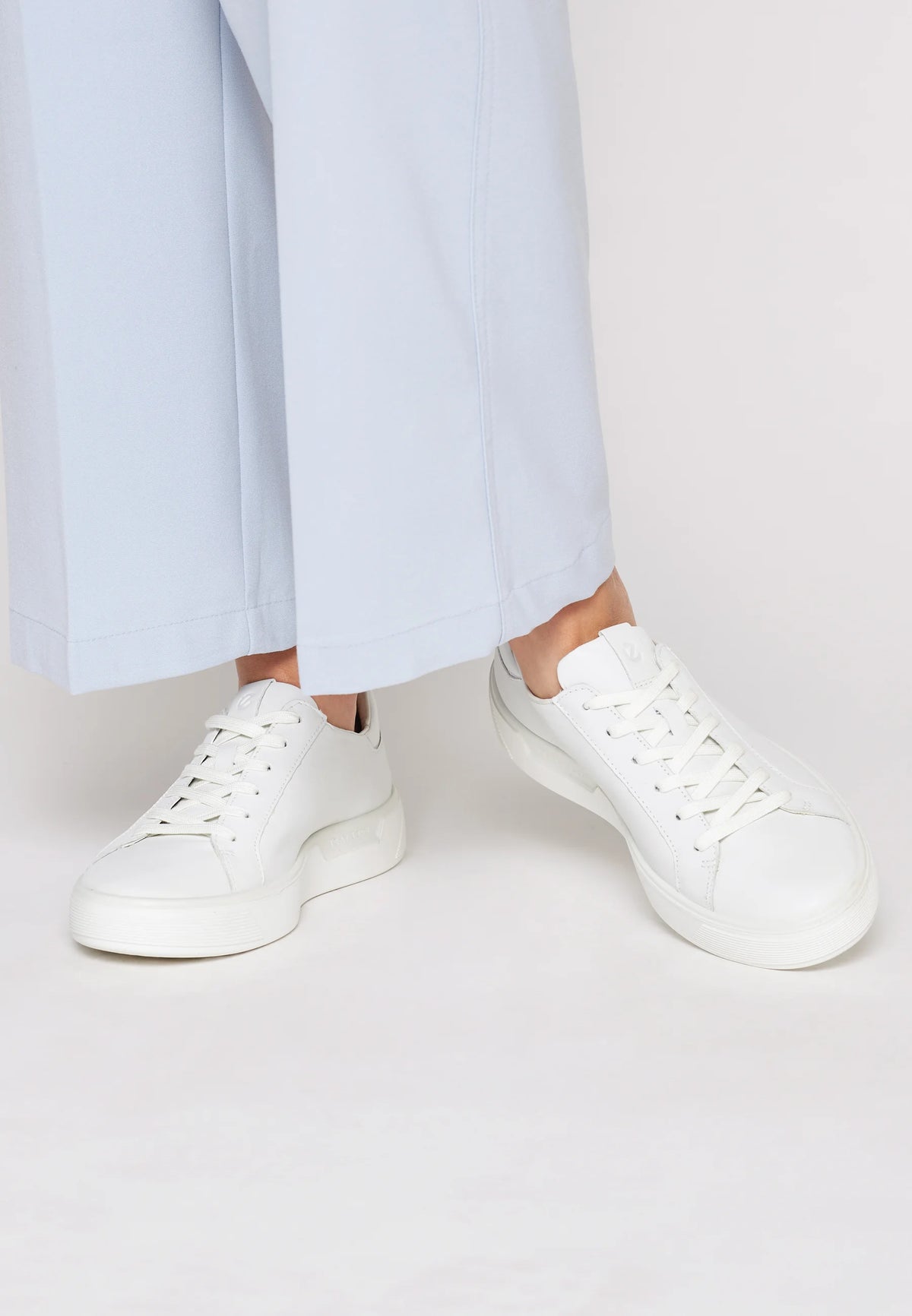 ECCO Street Tray W White