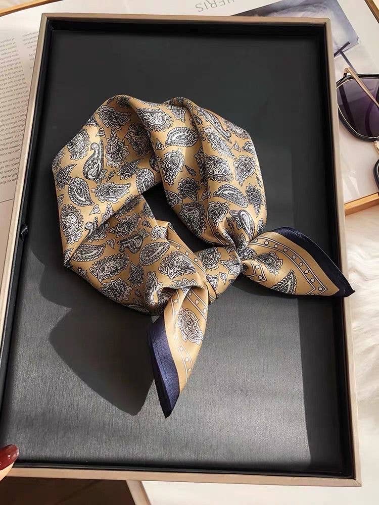 D-RH-27 Silk-touch scarf 70x70 bandana print