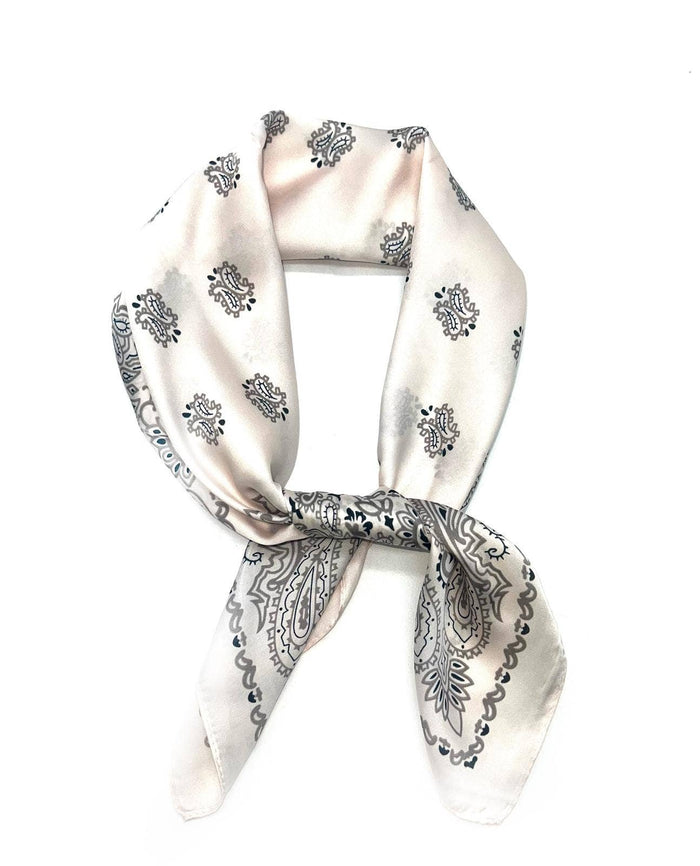 Small Scarf with rosette pattern: Rose