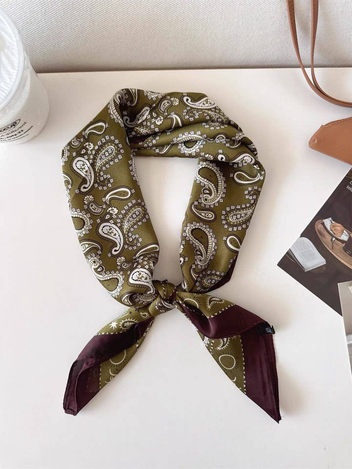 D-364 Scarf silk touch 70x70 paisley pattern: Rust