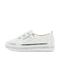 JUST BEE Chelsy White