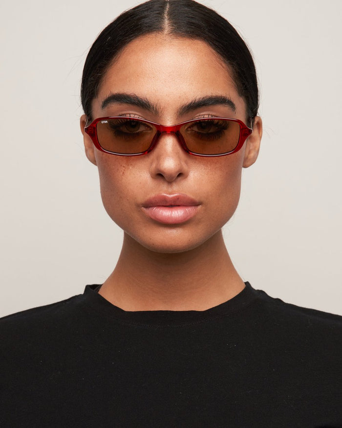OTRA CAYSEE Cherry/Brn