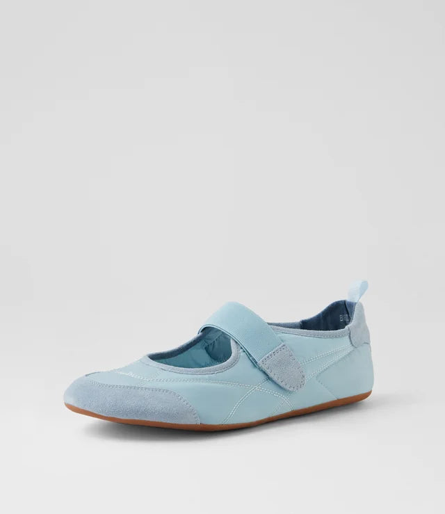 DJANGO & JULIETTE Britas Steel