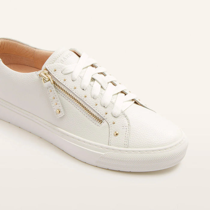 FRANKIE4 Billie White Stud