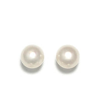 SIMPLY ITALIAN  Pearl Stud Earrings Small